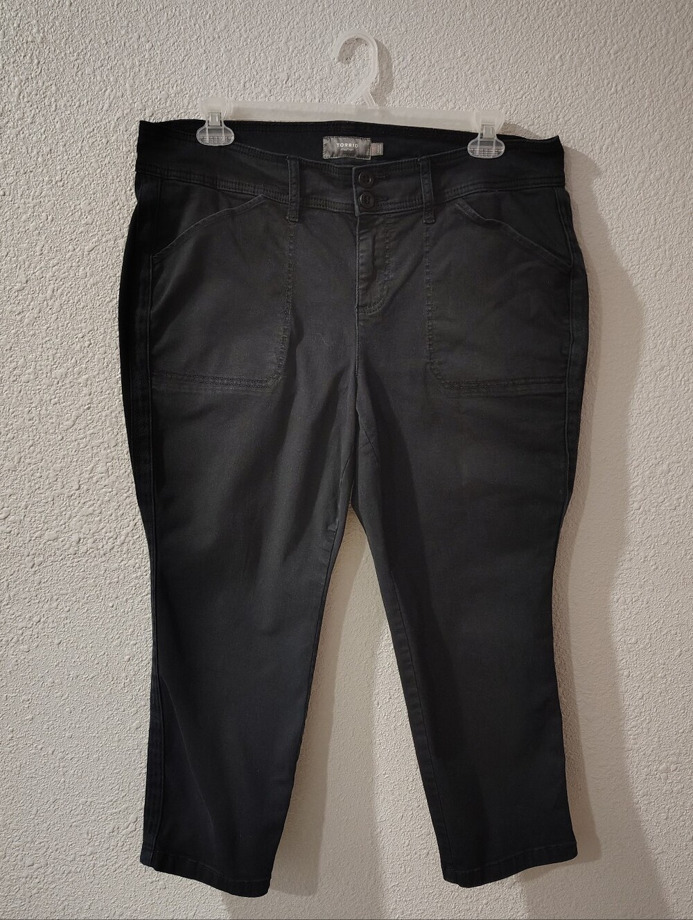 Torrid Black Cropped Track Joggers, Plus Size 18